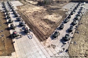 Rusia retira sus tropas de la frontera con Ucrania