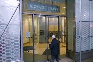 Reclaman investigación por crisis bancaria