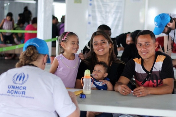 Dignidad a refugiados venezolanos