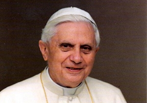 Papa Benedicto XVI admite falso testimonio