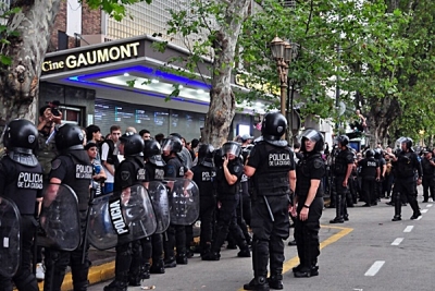 Argentina: requisas y detenciones sin orden judicial
