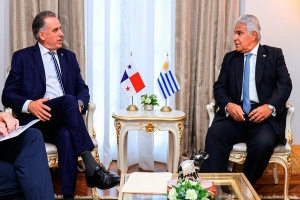 Uruguay y Panamá estrechan lazos
