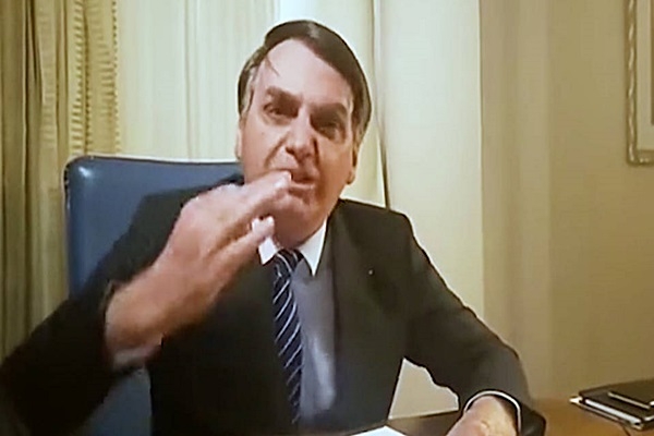 Ministro de Bolsonaro da positivo
