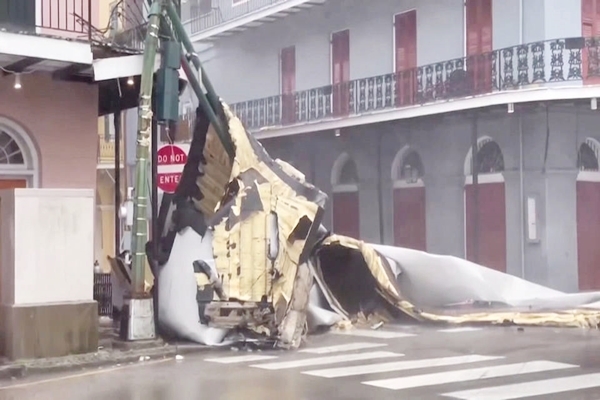 Destrozos tras huracán en Luisiana