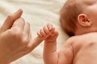 Trauma materno puede provocar alteraciones en hijos varones