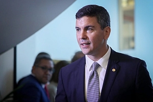 Santiago Peña es presidente de Paraguay