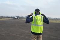 Controladores aéreos mantienen medidas