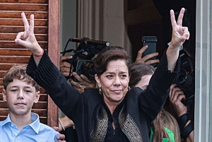 Escritor destacó saludo de Laura Alonsoperez