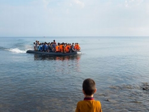 Migrantes: Ocho muertos y 42 supervivientes