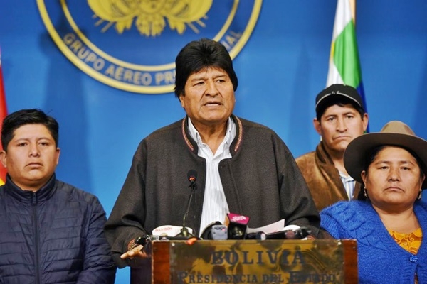 Bolivia: Morales denuncia un ataque