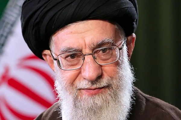 Jamenei: Irán advirtió a EE.UU.