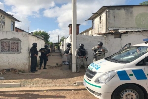 Delincuentes robaron en farmacias