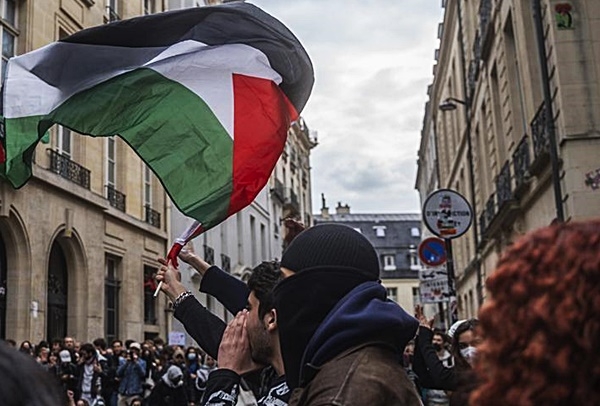 París: desalojan a manifestantes propalestina