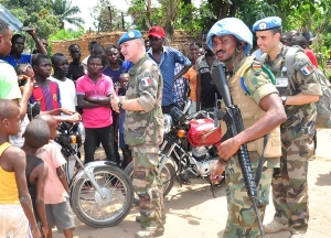 Relevo de militares en Congo tras viaje de Lubetkin