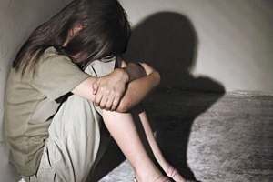Profesor violó a una alumna y le dio un anticonceptivo