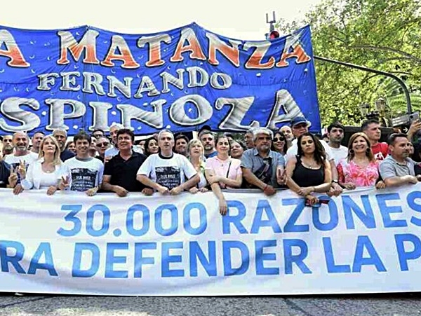 Argentina: Masiva movilización a 48 años del golpe