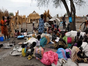 La violencia en Darfur desplaza a miles