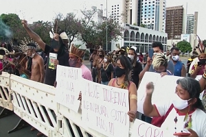 Indígenas de Brasil en protesta de la Copa América