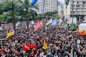 Brasil: miles marchan &quot;en defensa de la democracia&quot;