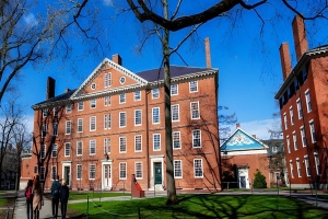 Harvard demanda al gobierno de Trump